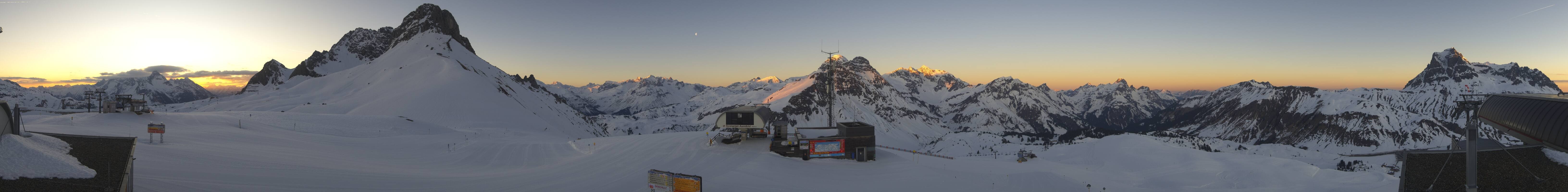 Archiv Foto Webcam Warth Schröcken - Panorama Saloberjet