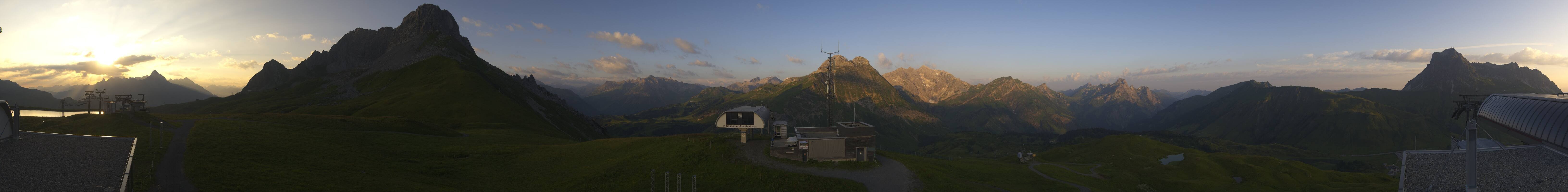 Archiv Foto Webcam Warth Schröcken - Panorama Saloberjet