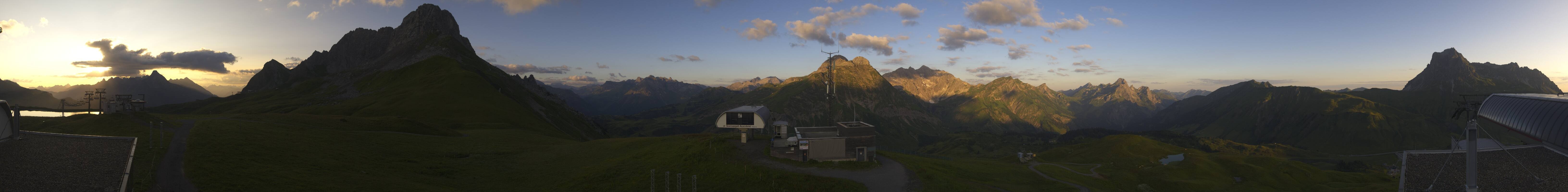 Archiv Foto Webcam Warth Schröcken - Panorama Saloberjet