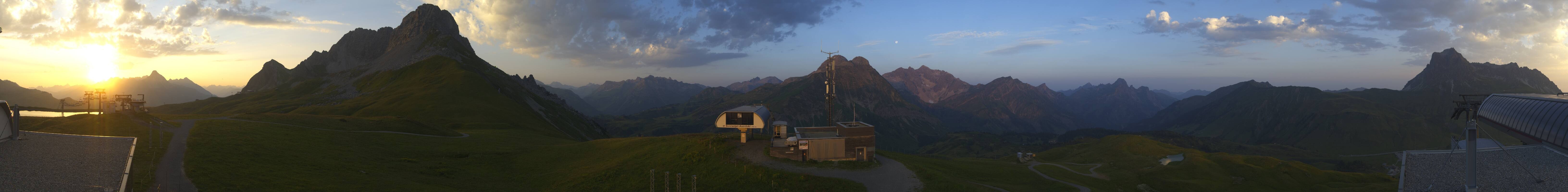 Archiv Foto Webcam Warth Schröcken - Panorama Saloberjet