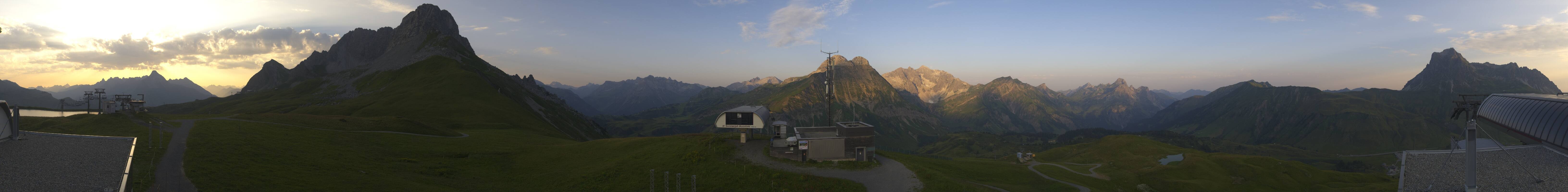 Archiv Foto Webcam Warth Schröcken - Panorama Saloberjet