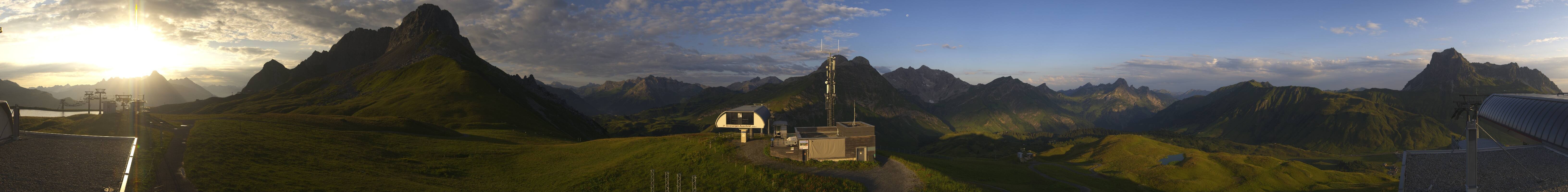 Archiv Foto Webcam Warth Schröcken - Panorama Saloberjet