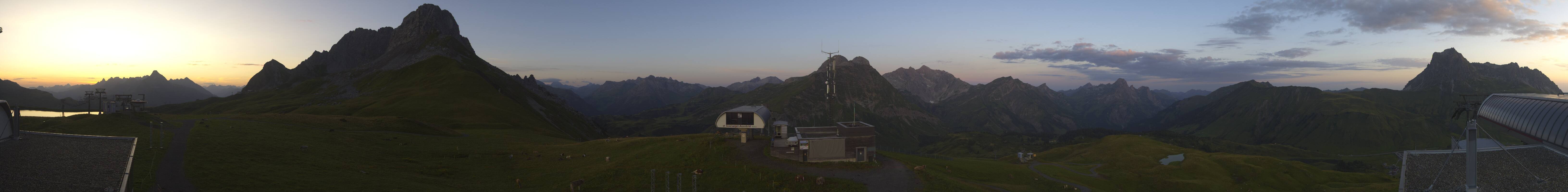 Archiv Foto Webcam Warth Schröcken - Panorama Saloberjet