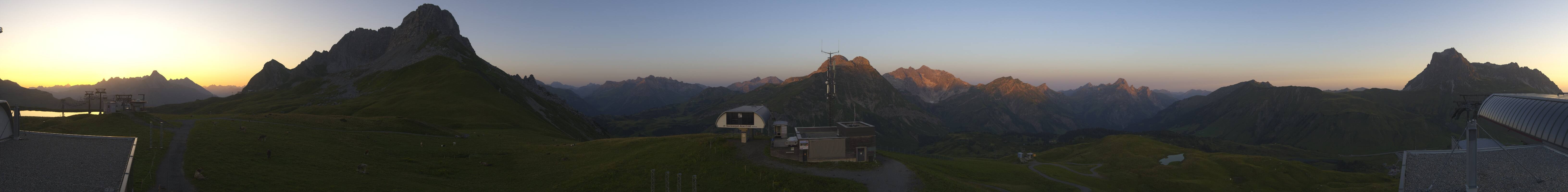 Archiv Foto Webcam Warth Schröcken - Panorama Saloberjet
