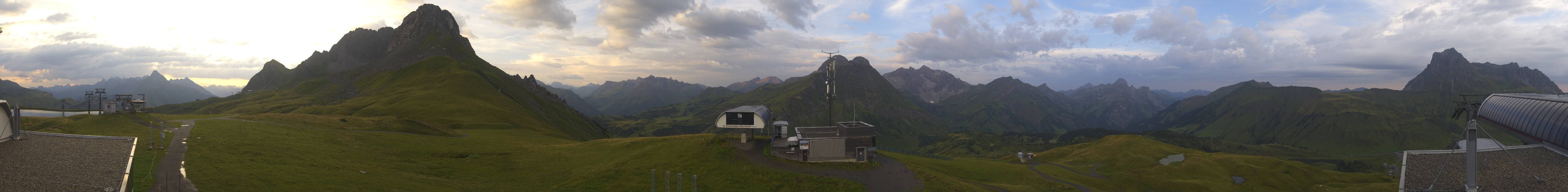 Archiv Foto Webcam Warth Schröcken - Panorama Saloberjet
