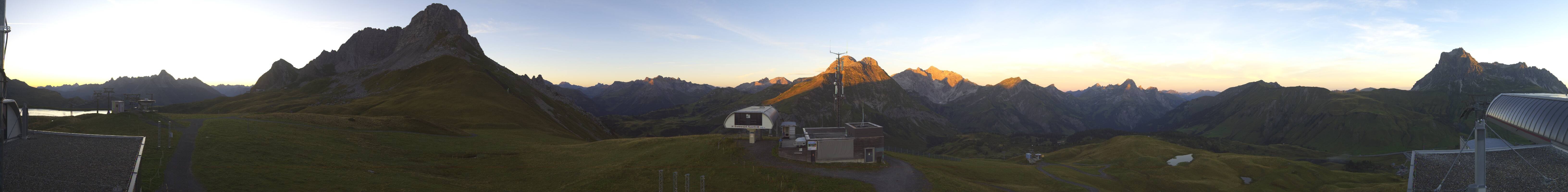 Archiv Foto Webcam Warth Schröcken - Panorama Saloberjet