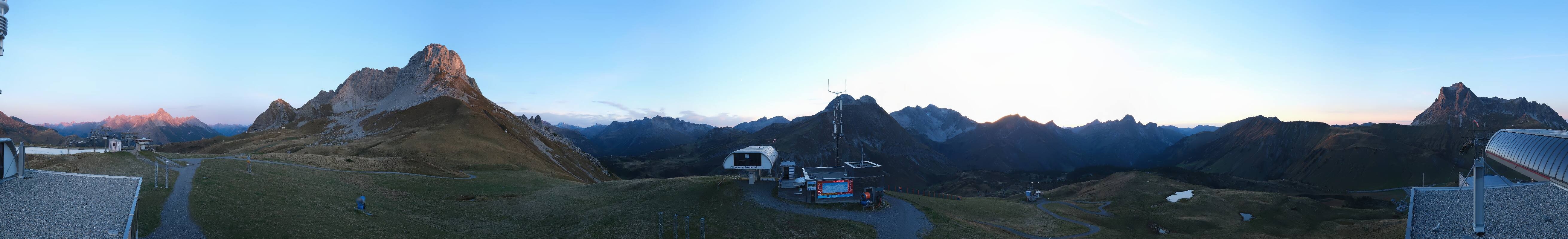 Archiv Foto Webcam Warth Schröcken - Panorama Saloberjet