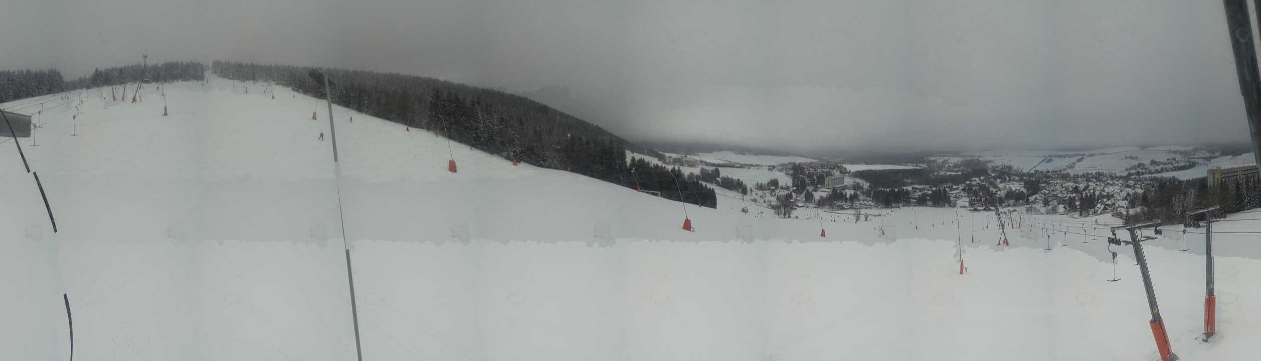 Archiv Foto Webcam Oberwiesenthal - Blick auf Skihang und Ort