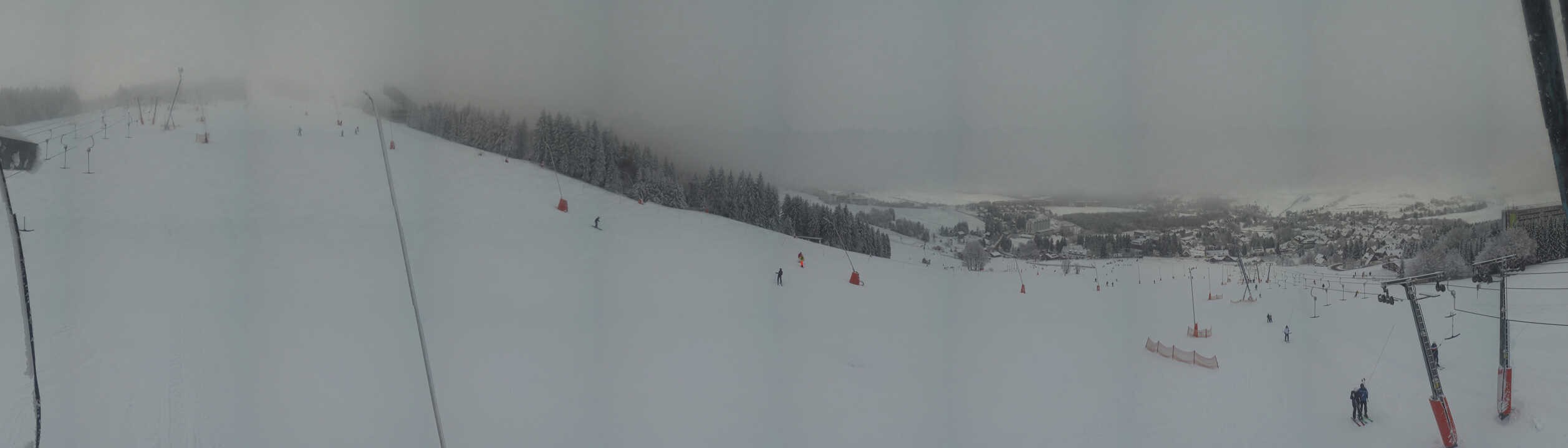 Archiv Foto Webcam Oberwiesenthal - Blick auf Skihang und Ort