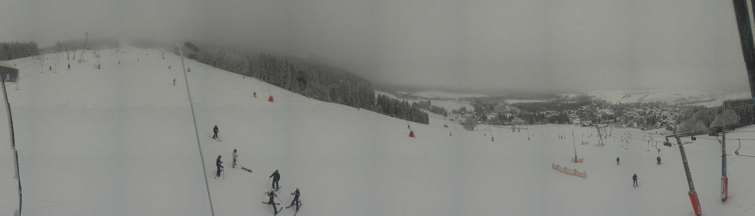 Archiv Foto Webcam Oberwiesenthal - Blick auf Skihang und Ort