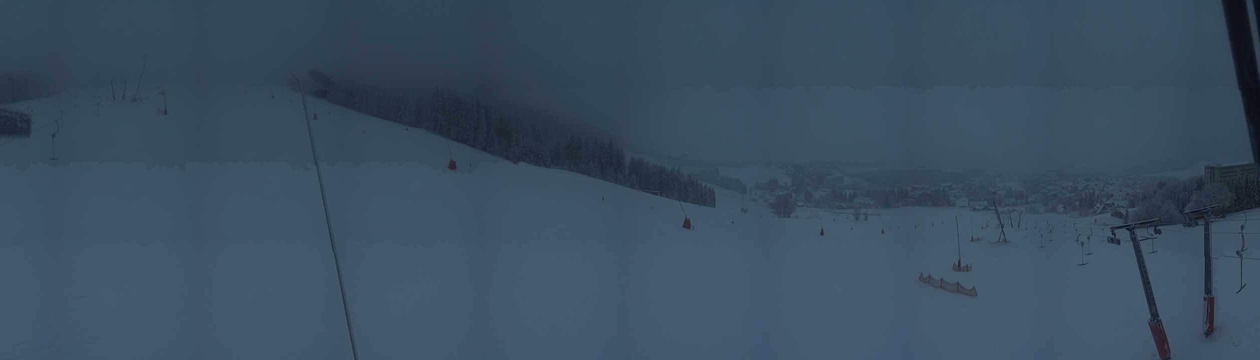 Archiv Foto Webcam Oberwiesenthal - Blick auf Skihang und Ort