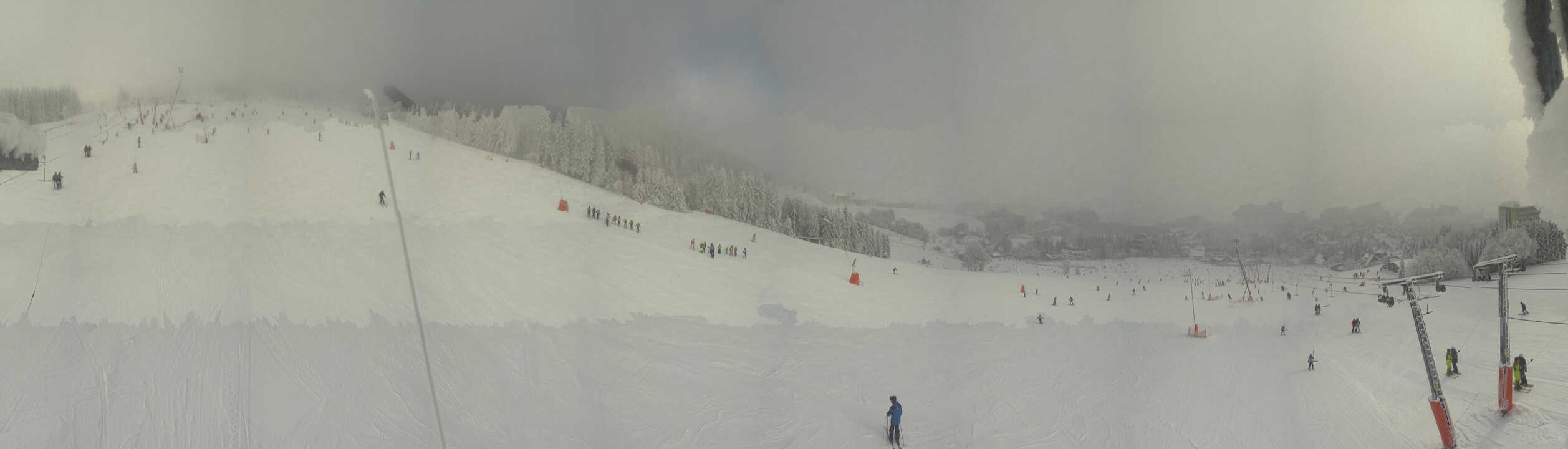 Archiv Foto Webcam Oberwiesenthal - Blick auf Skihang und Ort