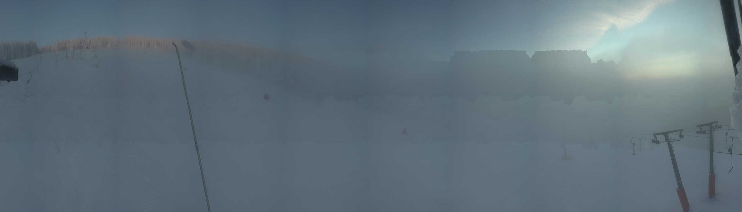 Archiv Foto Webcam Oberwiesenthal - Blick auf Skihang und Ort