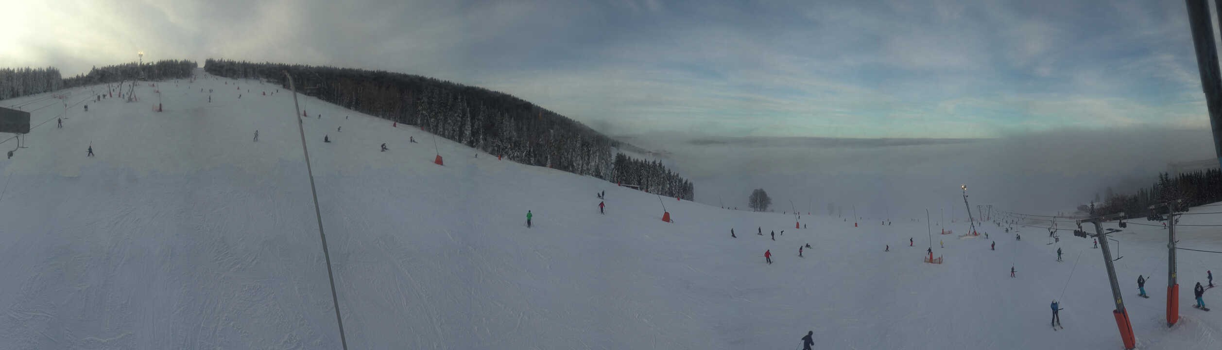 Archiv Foto Webcam Oberwiesenthal - Blick auf Skihang und Ort