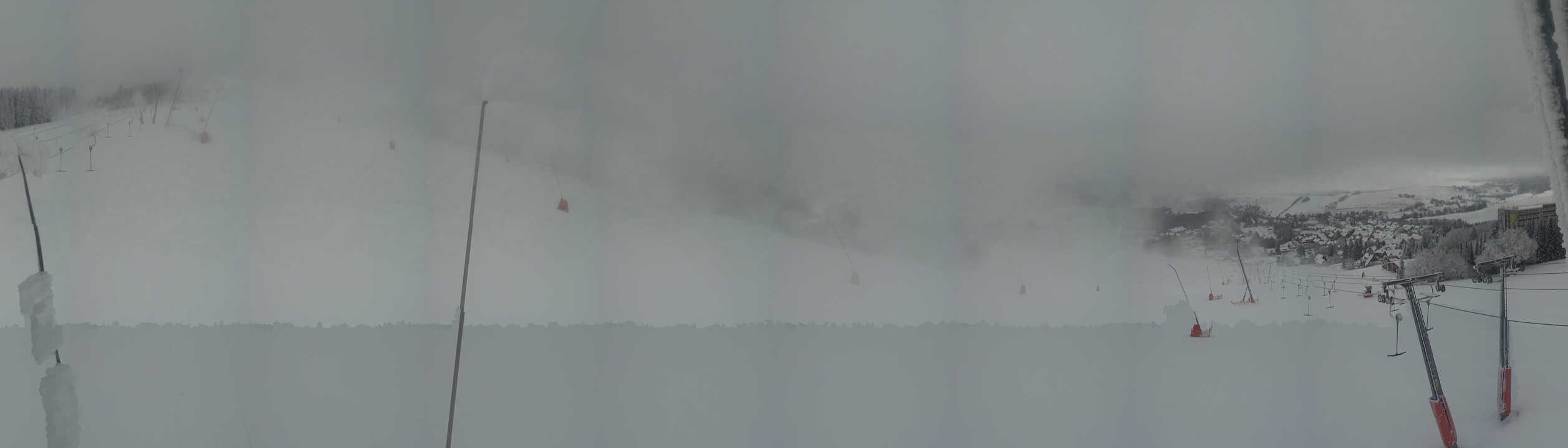 Archiv Foto Webcam Oberwiesenthal - Blick auf Skihang und Ort