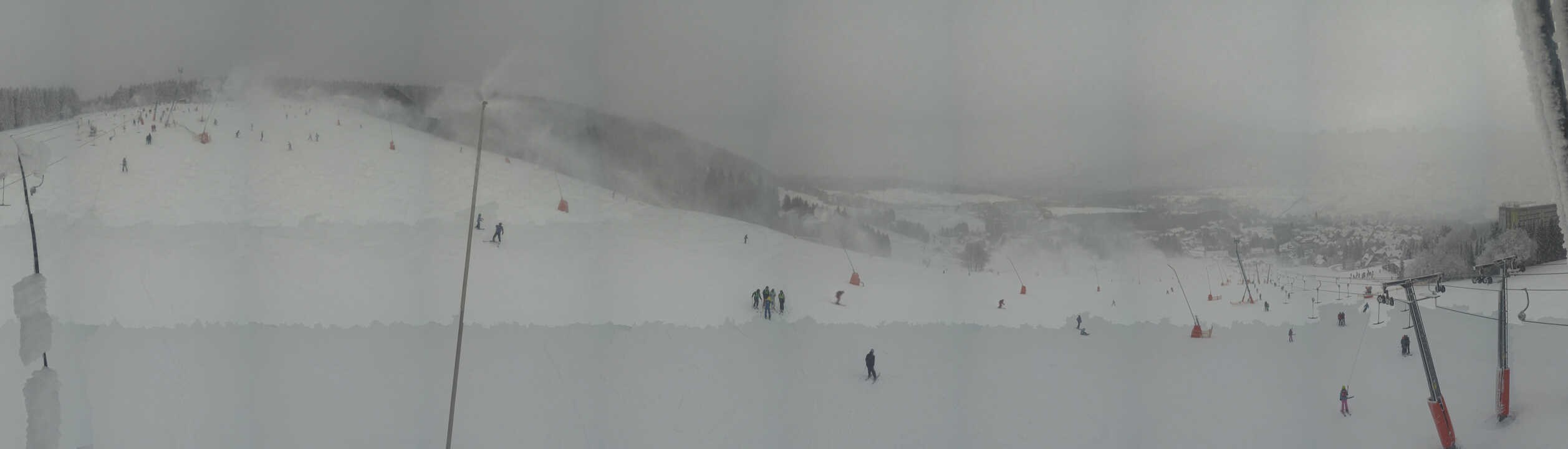 Archiv Foto Webcam Oberwiesenthal - Blick auf Skihang und Ort