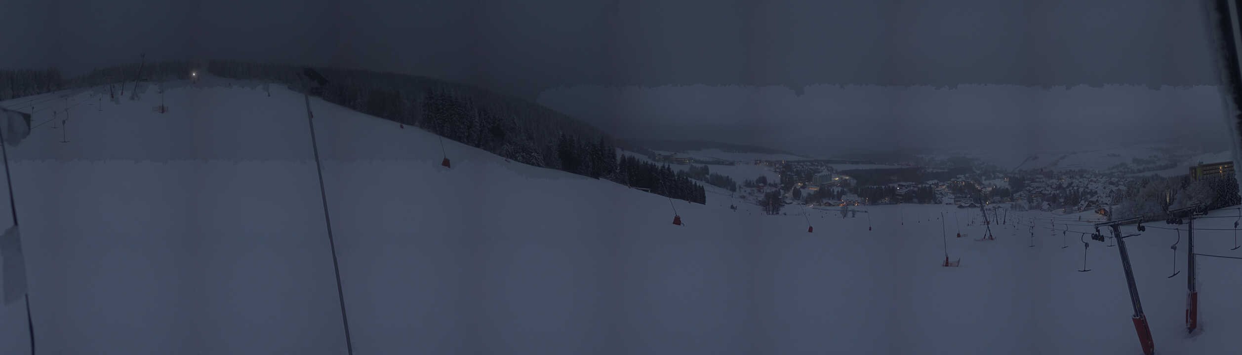 Archiv Foto Webcam Oberwiesenthal - Blick auf Skihang und Ort