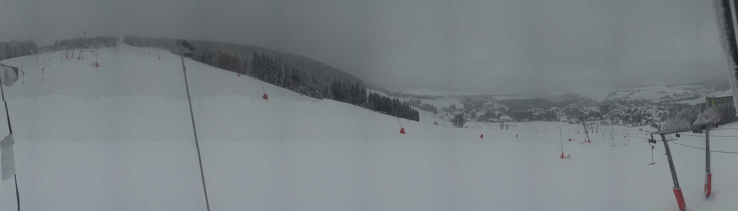 Archiv Foto Webcam Oberwiesenthal - Blick auf Skihang und Ort