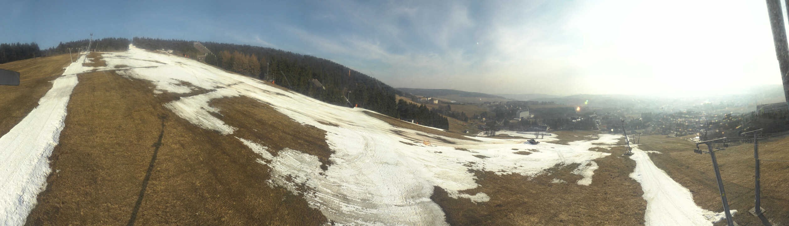 Archiv Foto Webcam Oberwiesenthal - Blick auf Skihang und Ort
