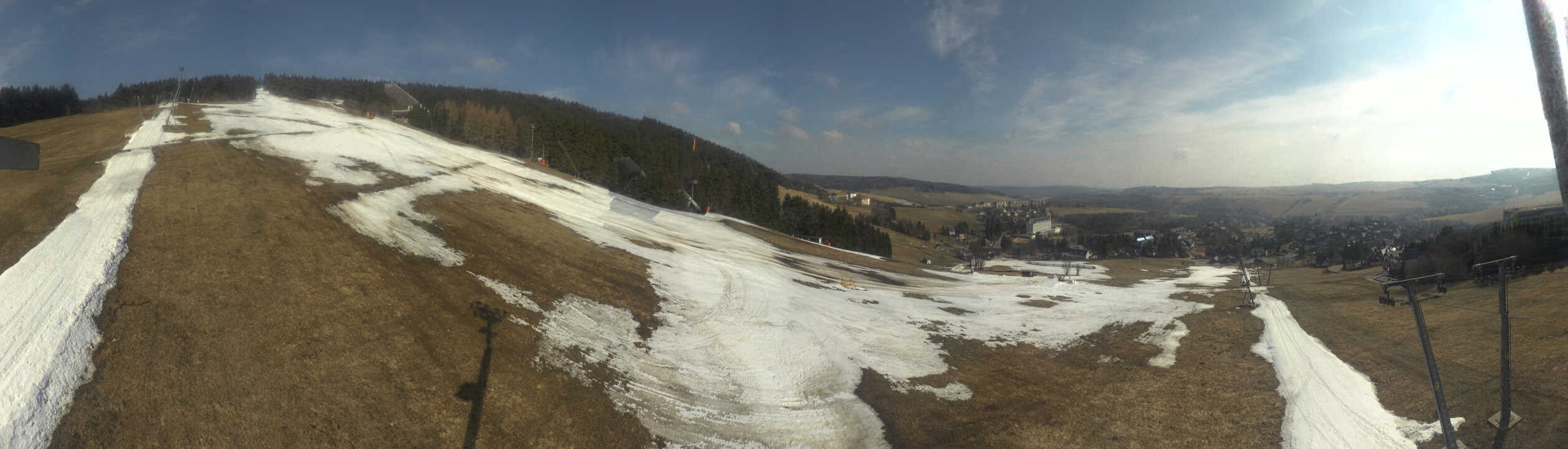 Archiv Foto Webcam Oberwiesenthal - Blick auf Skihang und Ort
