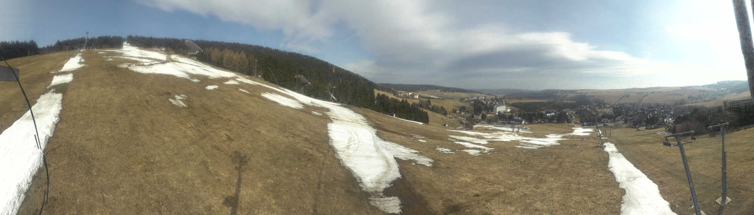 Archiv Foto Webcam Oberwiesenthal - Blick auf Skihang und Ort