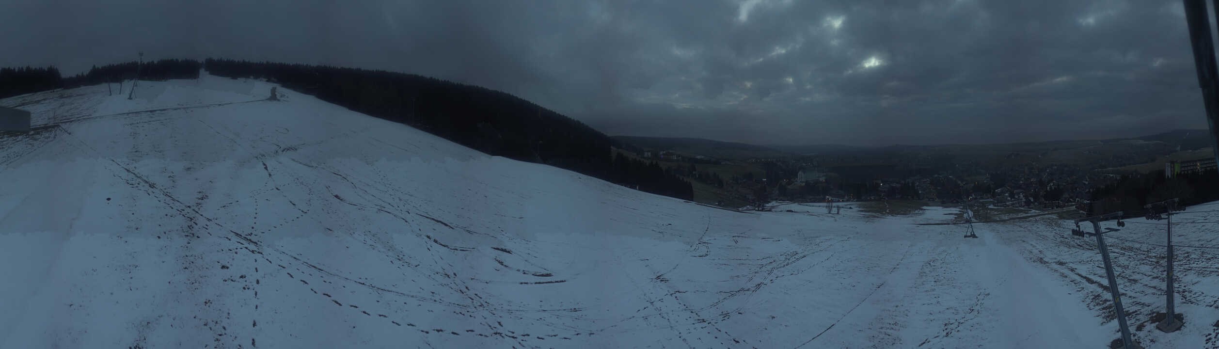 Archiv Foto Webcam Oberwiesenthal - Blick auf Skihang und Ort