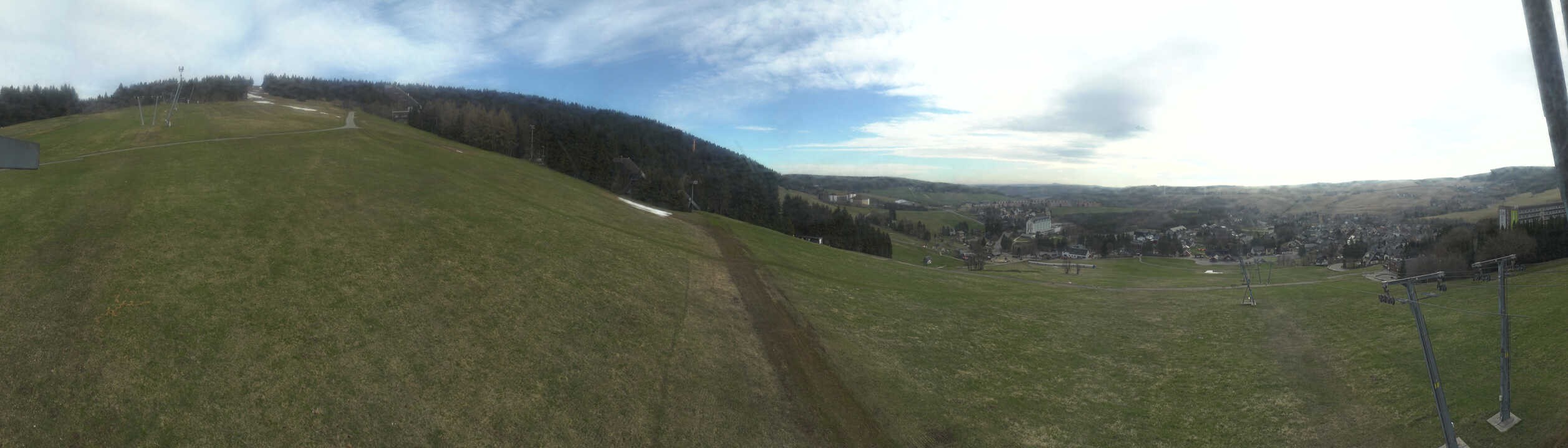 Archiv Foto Webcam Oberwiesenthal - Blick auf Skihang und Ort
