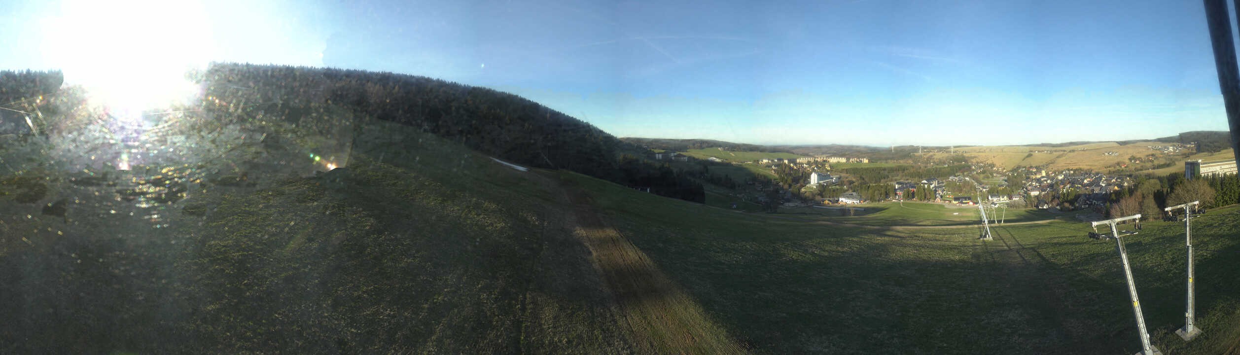 Archiv Foto Webcam Oberwiesenthal - Blick auf Skihang und Ort