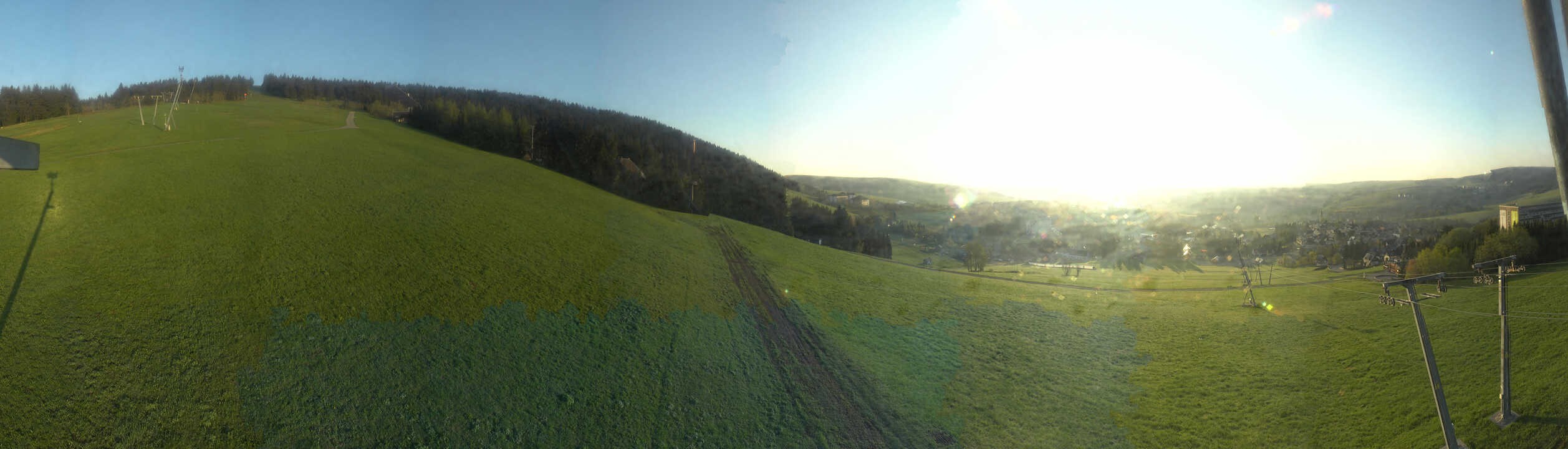 Archiv Foto Webcam Oberwiesenthal - Blick auf Skihang und Ort