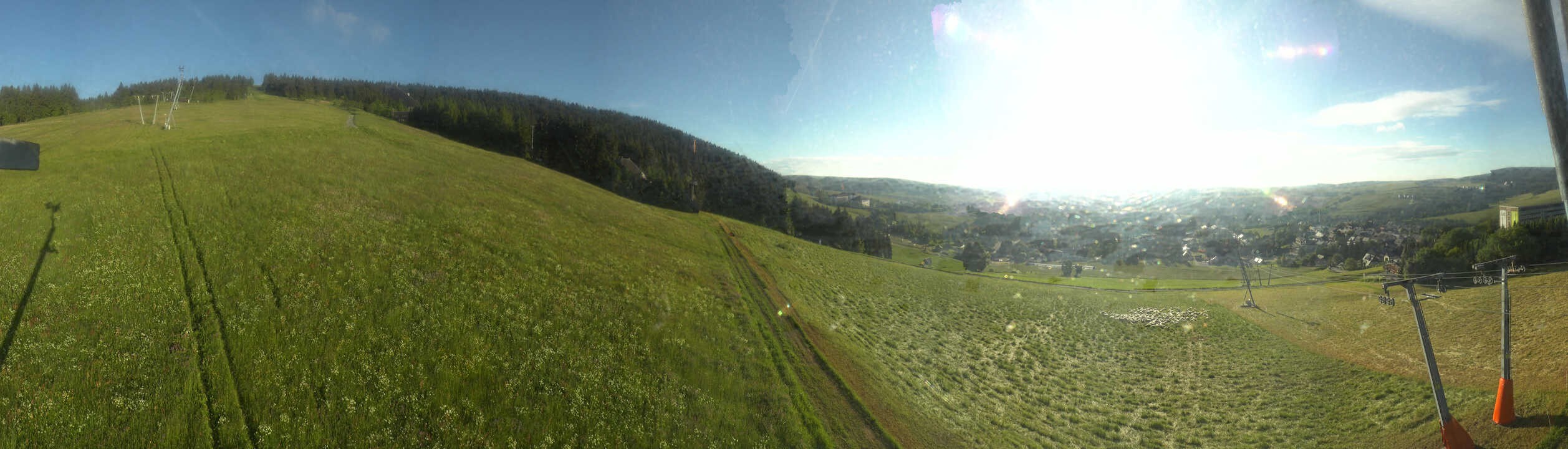 Archiv Foto Webcam Oberwiesenthal - Blick auf Skihang und Ort