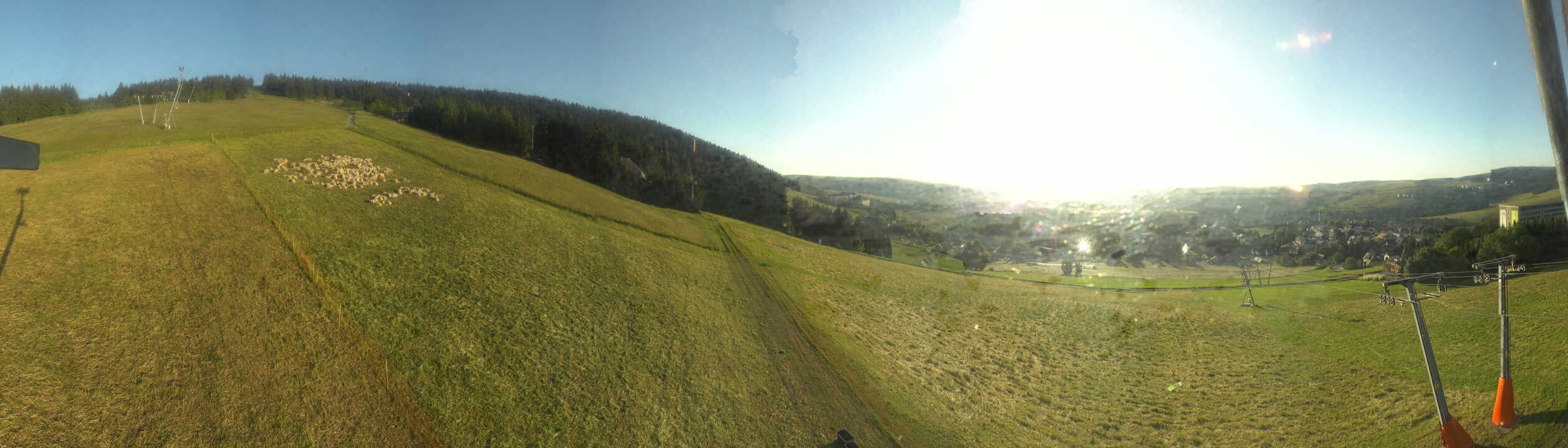 Archiv Foto Webcam Oberwiesenthal - Blick auf Skihang und Ort