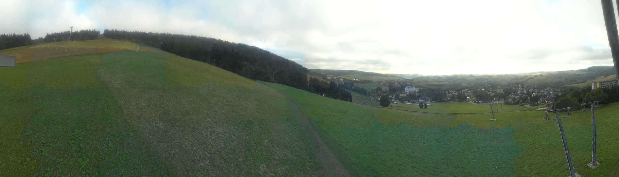 Archiv Foto Webcam Oberwiesenthal - Blick auf Skihang und Ort