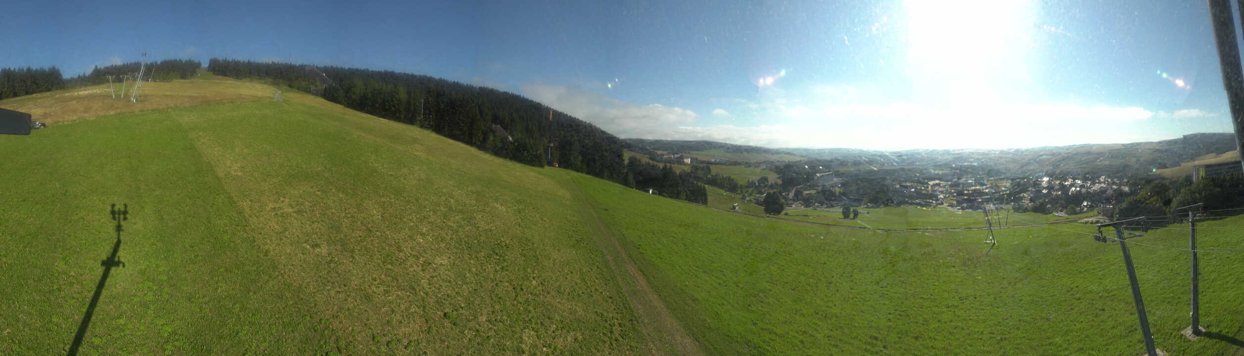 Archiv Foto Webcam Oberwiesenthal - Blick auf Skihang und Ort