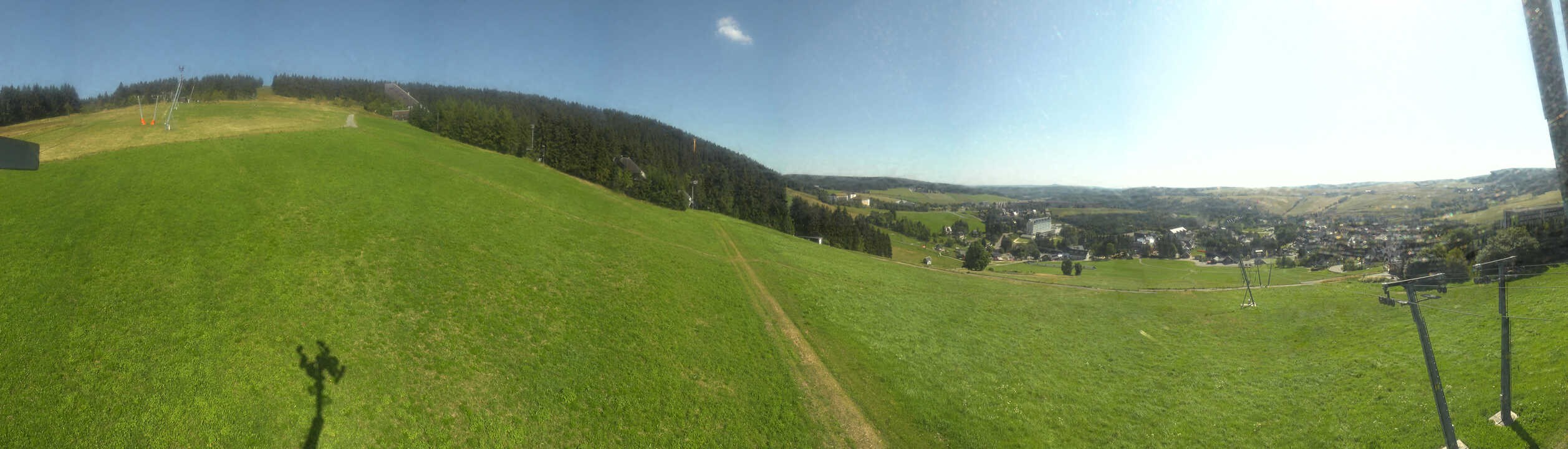 Archiv Foto Webcam Oberwiesenthal - Blick auf Skihang und Ort