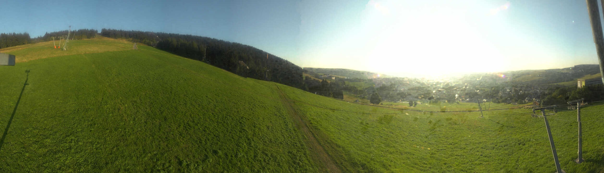 Archiv Foto Webcam Oberwiesenthal - Blick auf Skihang und Ort