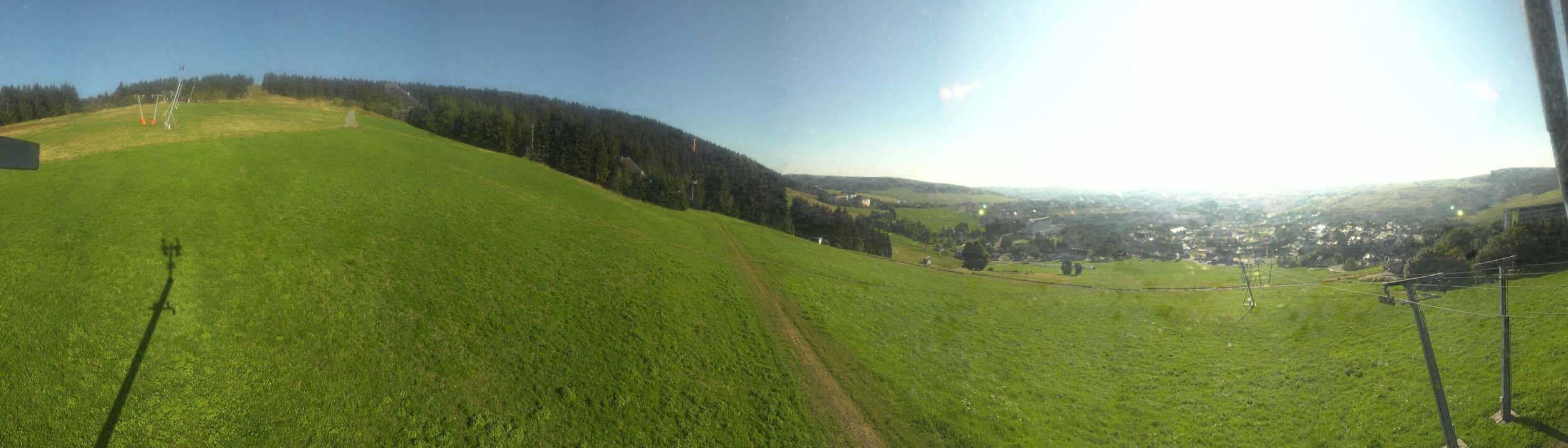 Archiv Foto Webcam Oberwiesenthal - Blick auf Skihang und Ort