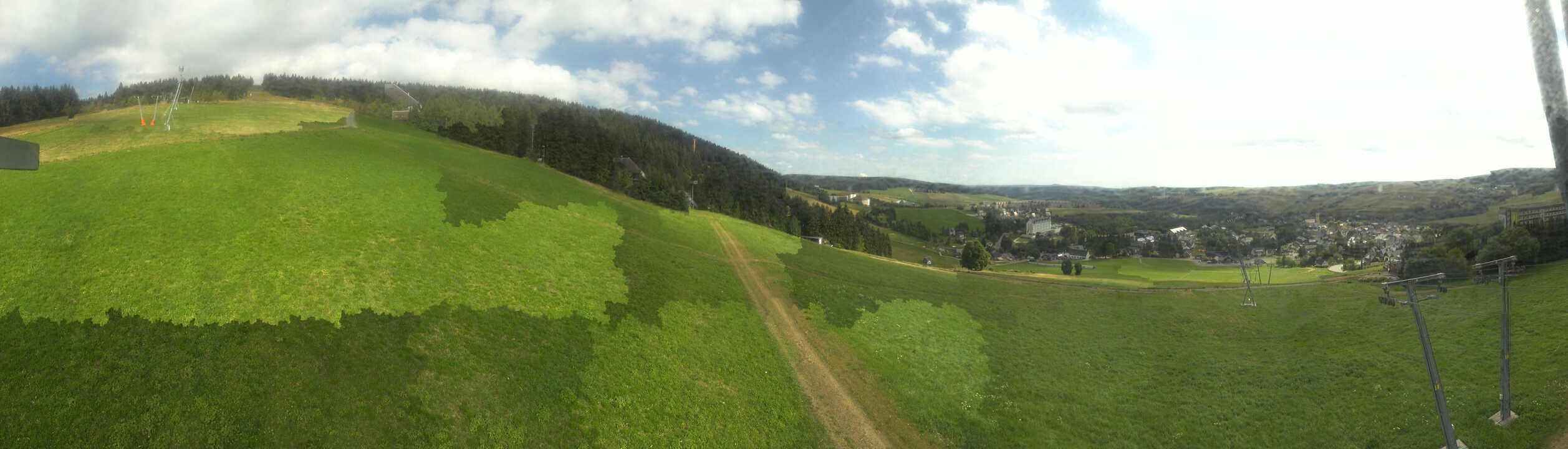 Archiv Foto Webcam Oberwiesenthal - Blick auf Skihang und Ort