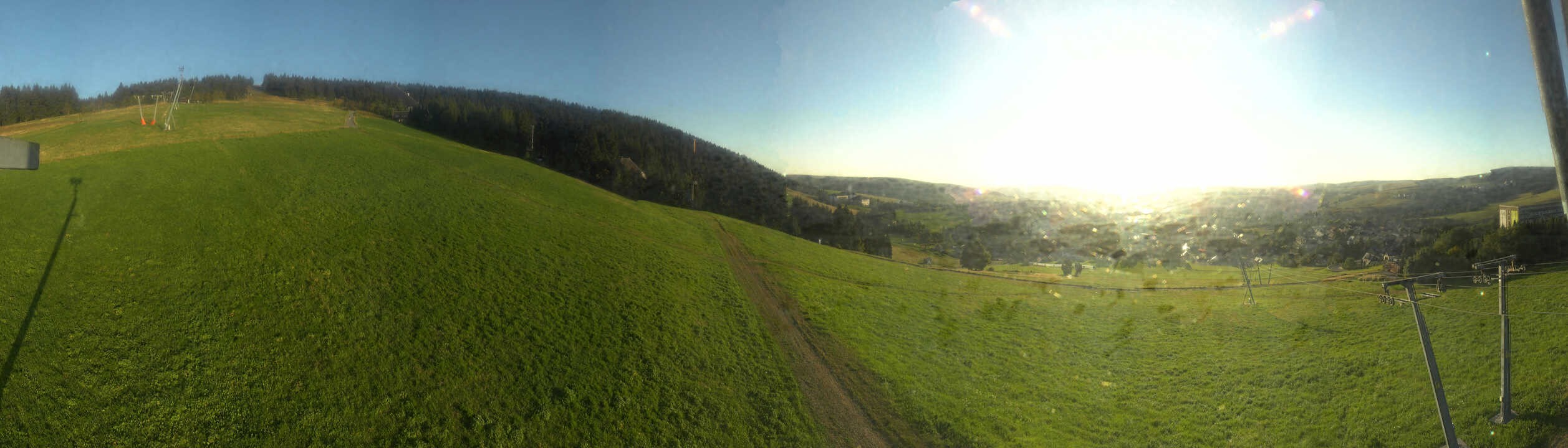 Archiv Foto Webcam Oberwiesenthal - Blick auf Skihang und Ort