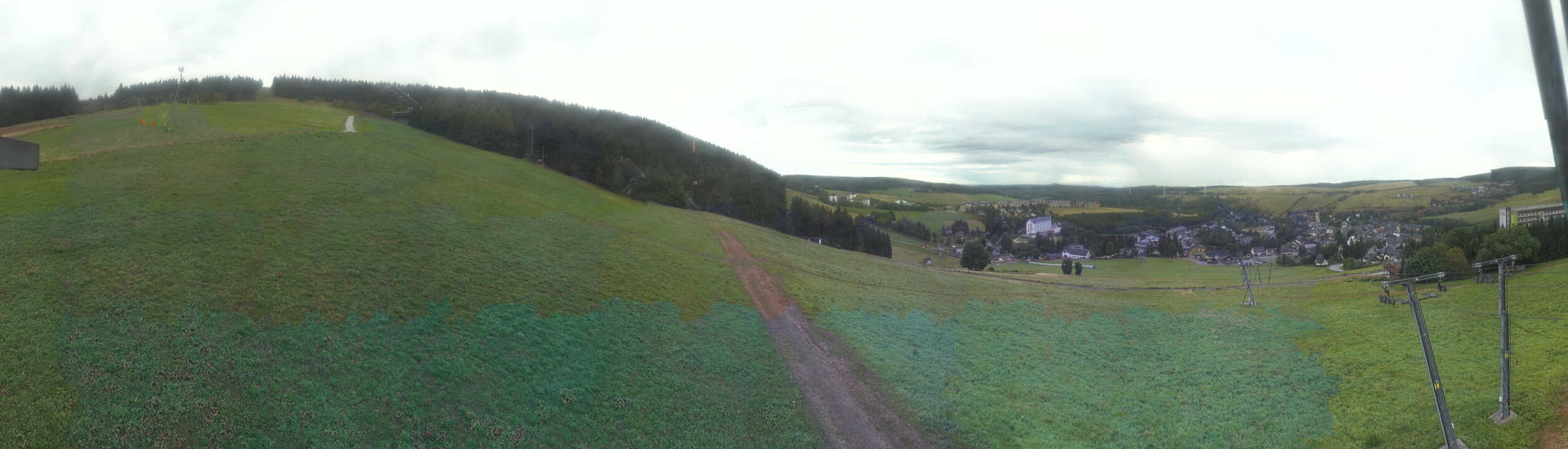 Archiv Foto Webcam Oberwiesenthal - Blick auf Skihang und Ort