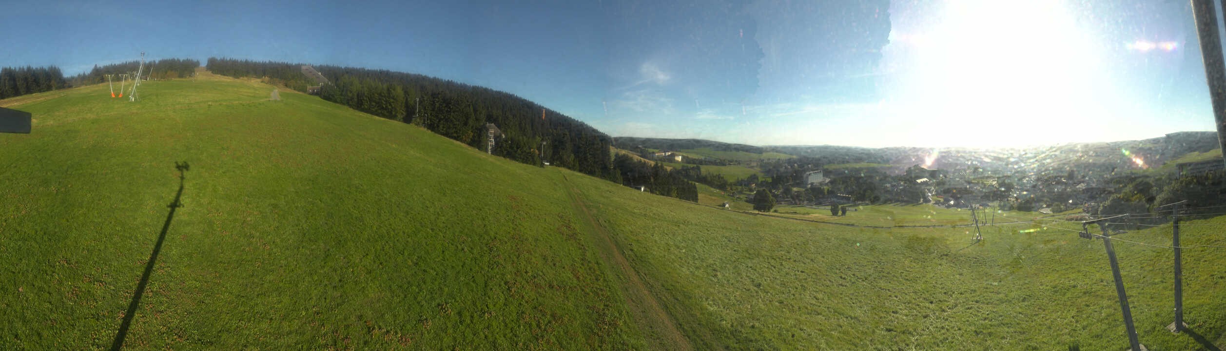 Archiv Foto Webcam Oberwiesenthal - Blick auf Skihang und Ort