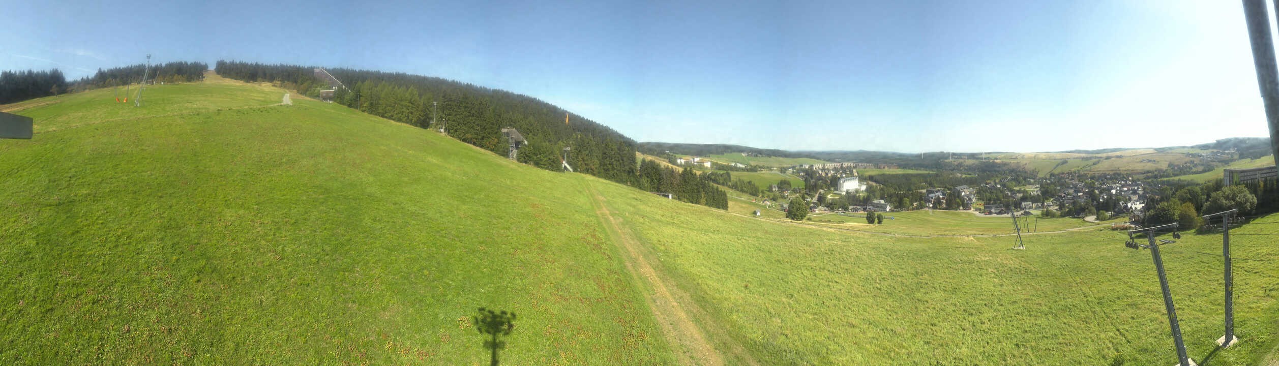 Archiv Foto Webcam Oberwiesenthal - Blick auf Skihang und Ort