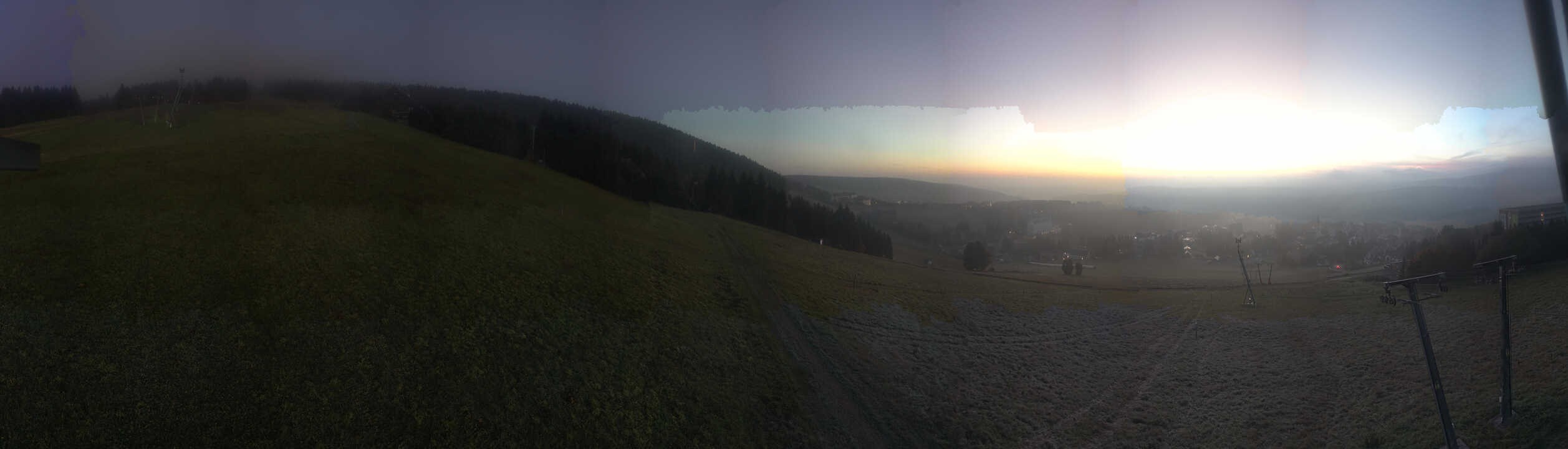 Archiv Foto Webcam Oberwiesenthal - Blick auf Skihang und Ort