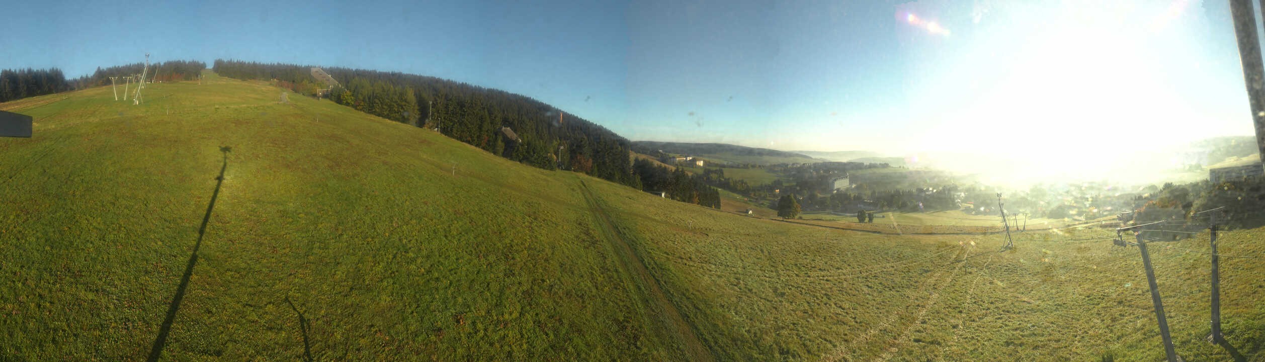 Archiv Foto Webcam Oberwiesenthal - Blick auf Skihang und Ort