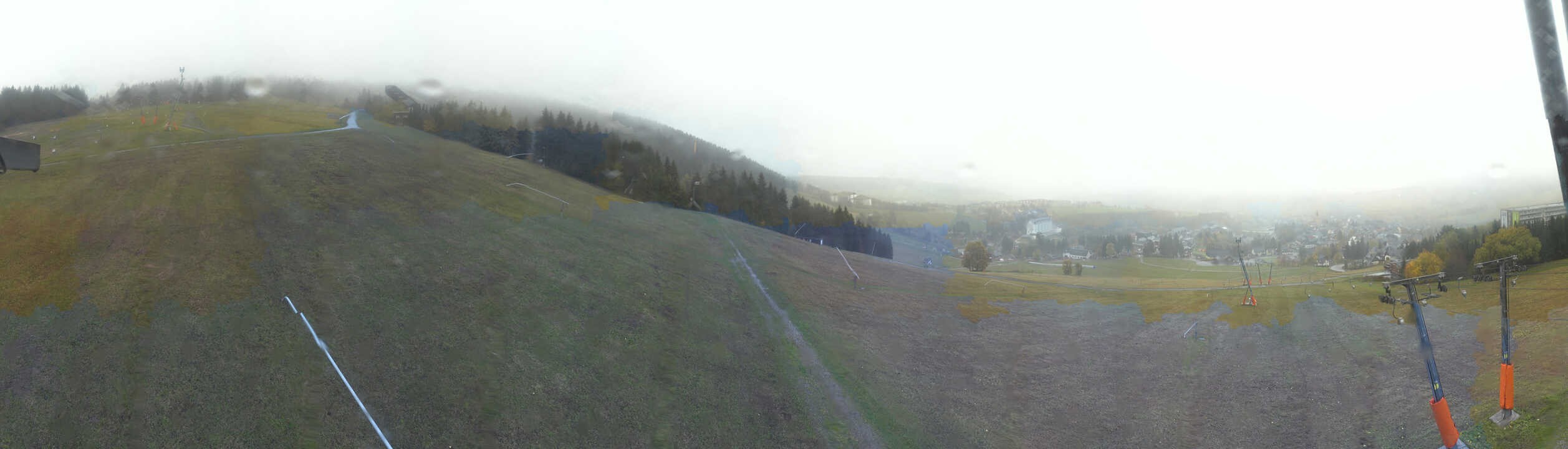 Archiv Foto Webcam Oberwiesenthal - Blick auf Skihang und Ort
