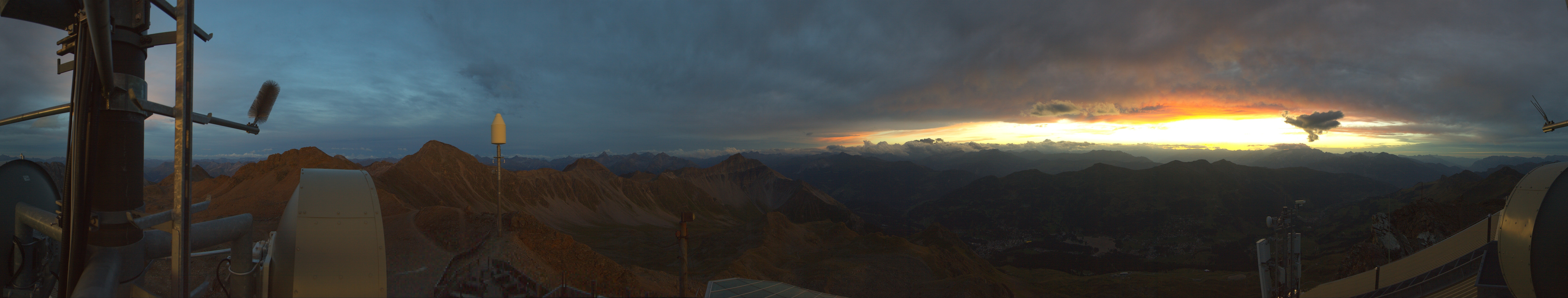 Archived image Webcam Summit Parpaner Rothorn Lenzerheide