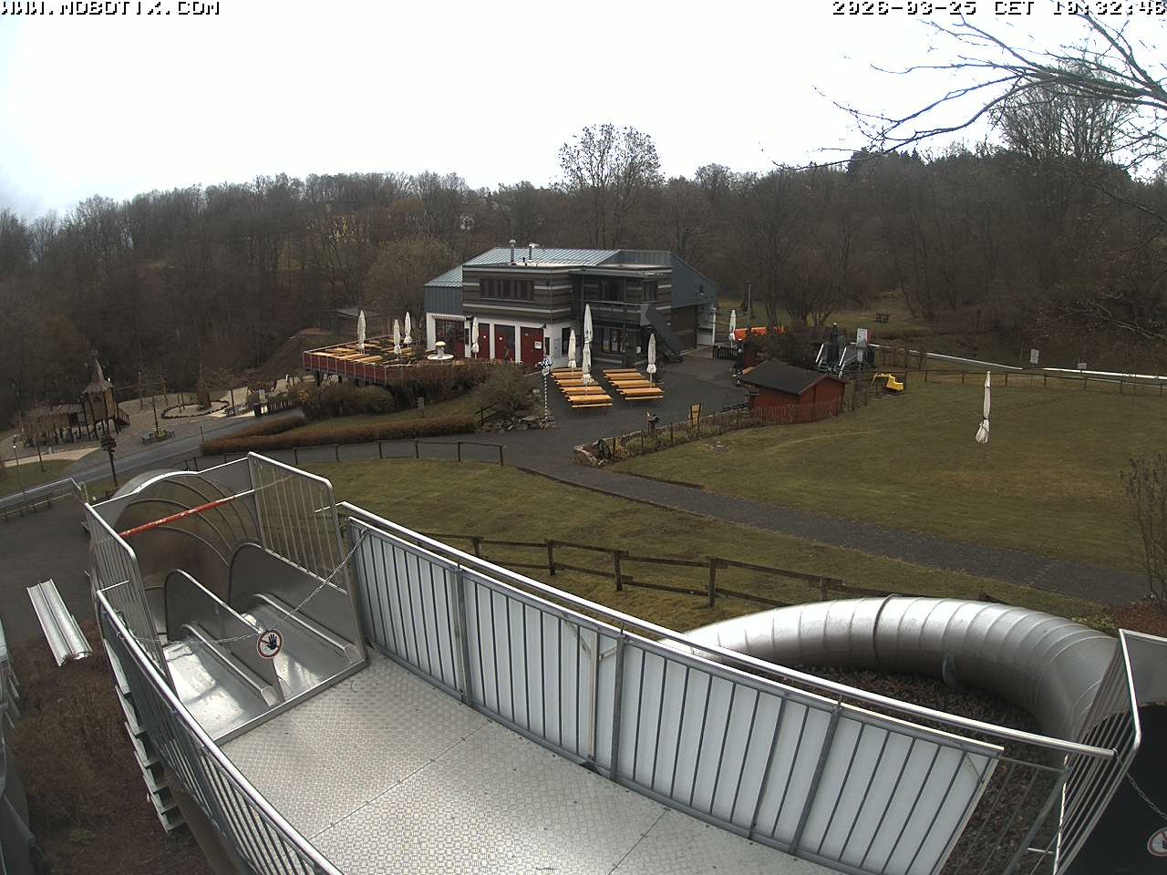 Archiv Foto Webcam Sommerrodelbahn und Freizeitzentrum Peterberg