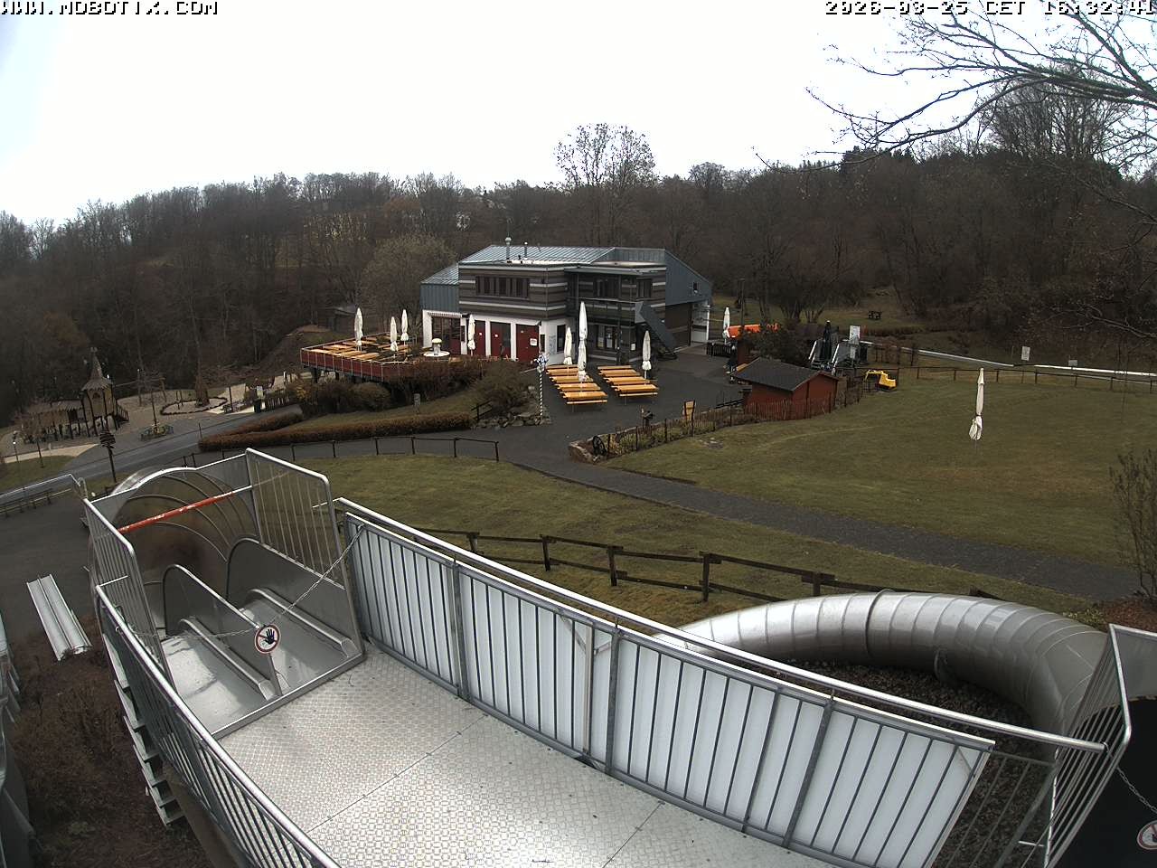 Archiv Foto Webcam Sommerrodelbahn und Freizeitzentrum Peterberg