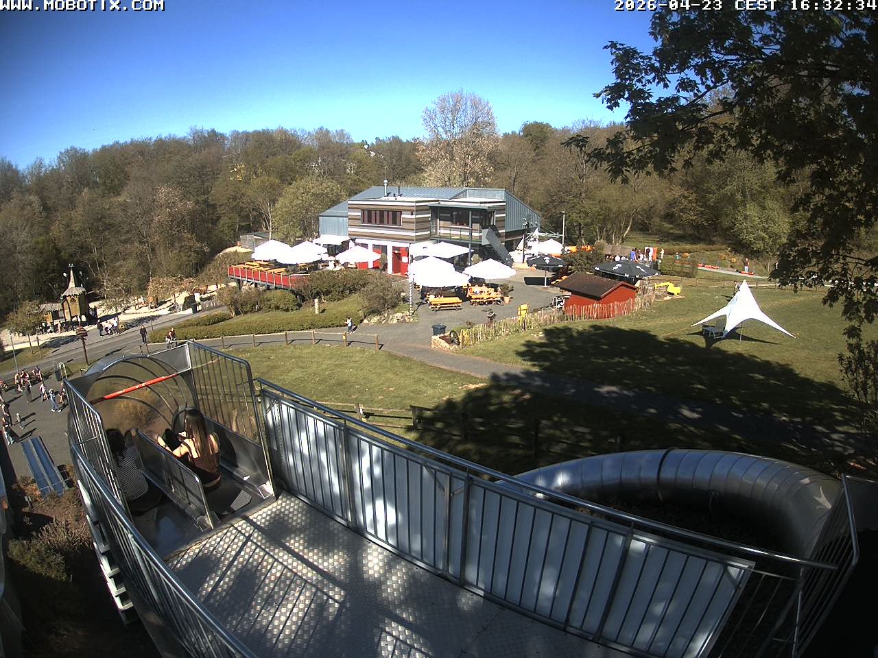 Archiv Foto Webcam Sommerrodelbahn und Freizeitzentrum Peterberg