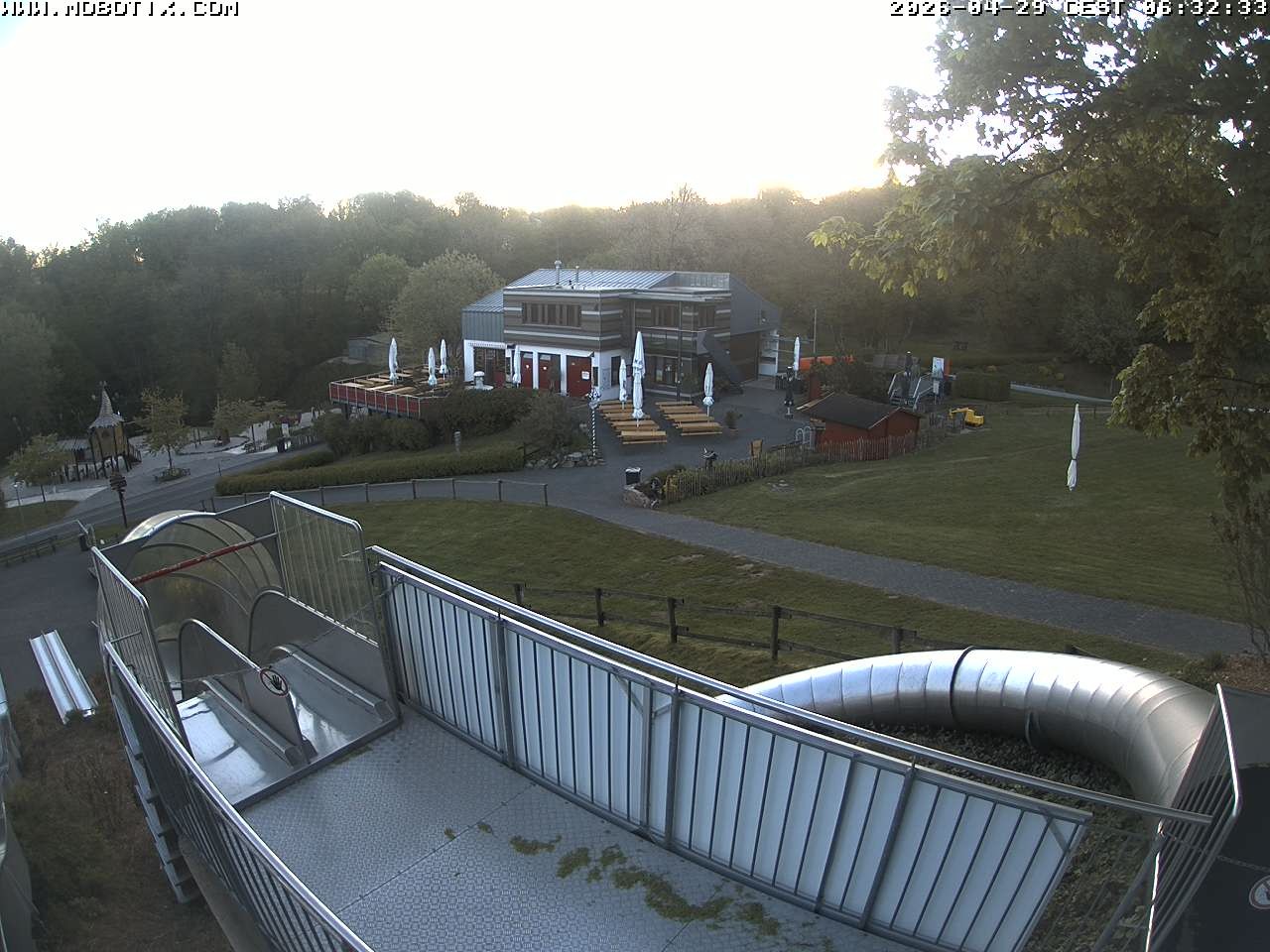 Archiv Foto Webcam Sommerrodelbahn und Freizeitzentrum Peterberg