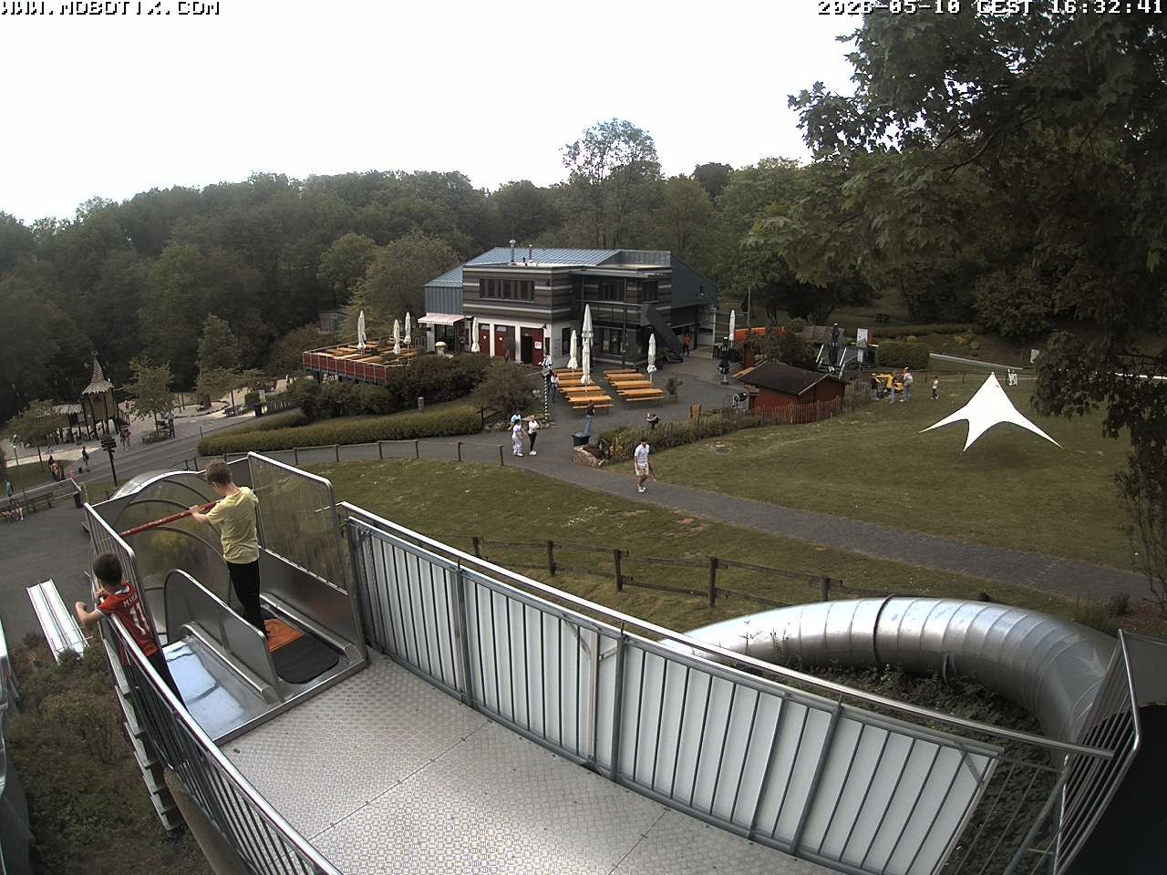 Archiv Foto Webcam Sommerrodelbahn und Freizeitzentrum Peterberg